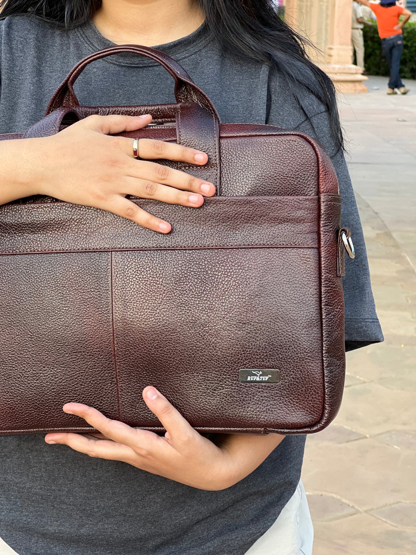 David, The Messenger Bag