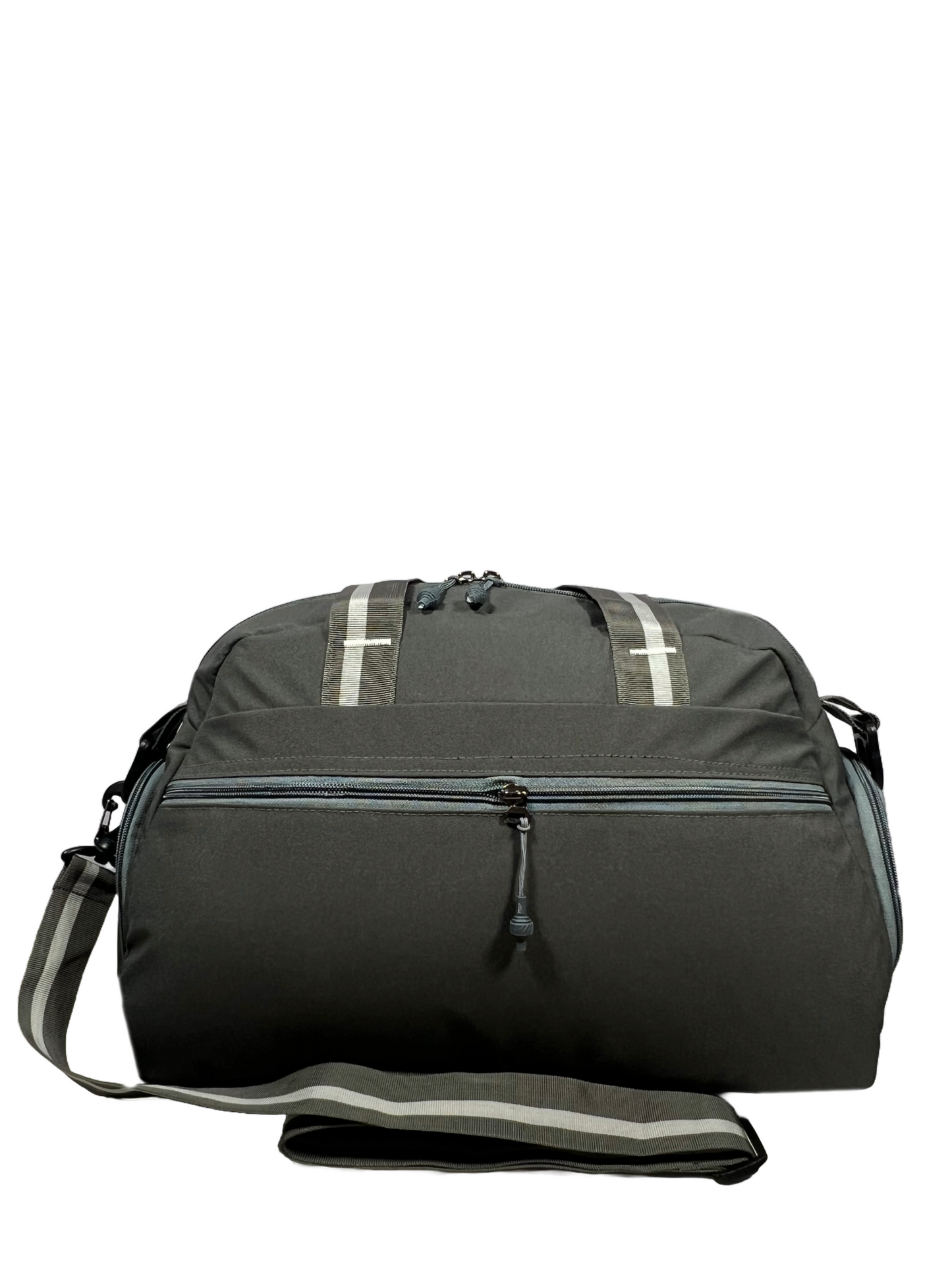 Aveer, The Duffle Bag