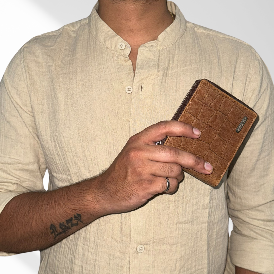 Byron, The Leather Wallet