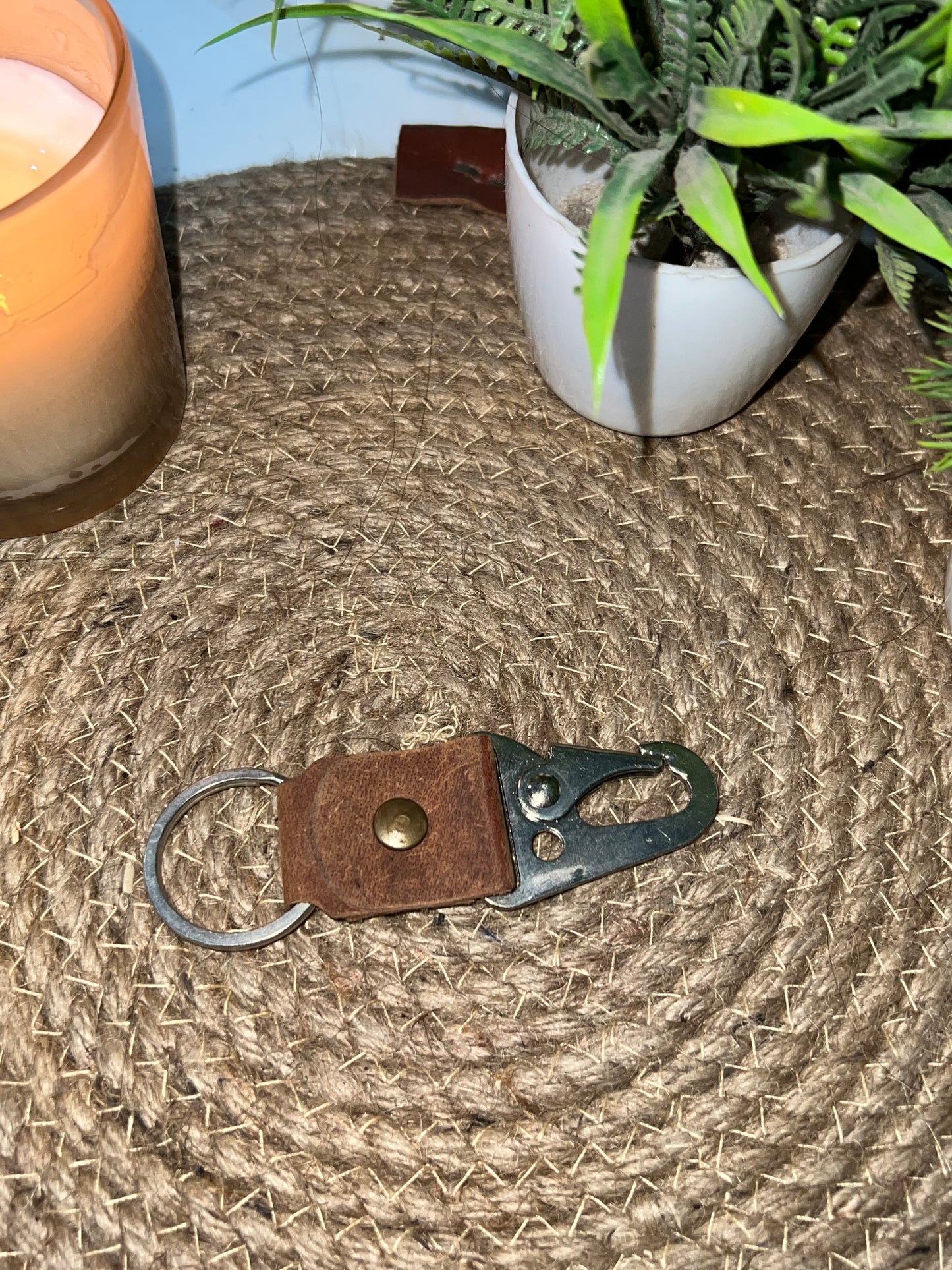 Darwin, The Leather Keyholder